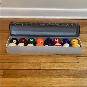 Pool balls